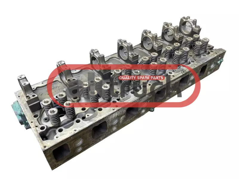 ENGINE CYLINDER HEAD