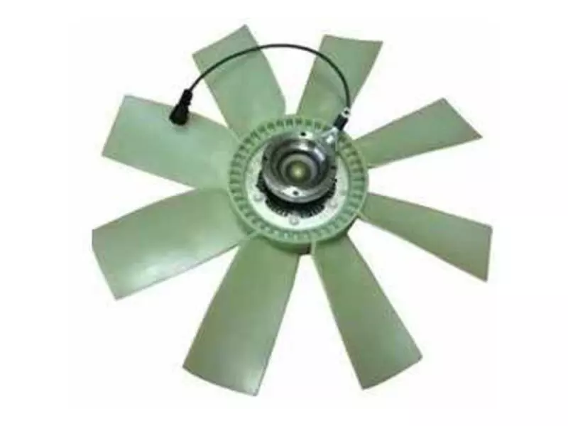 Fan with clutch