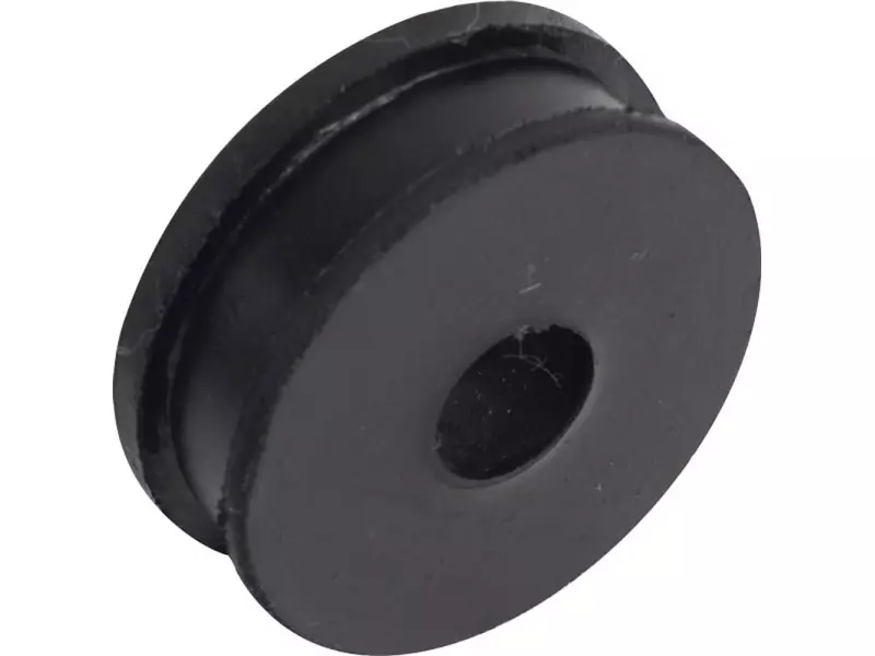 Rubber mounting for tie rod assembly